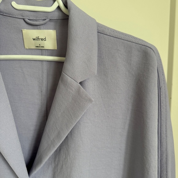 Aritzia Wilfred New Flowy Button-Up Blouse - Picture 3 of 4